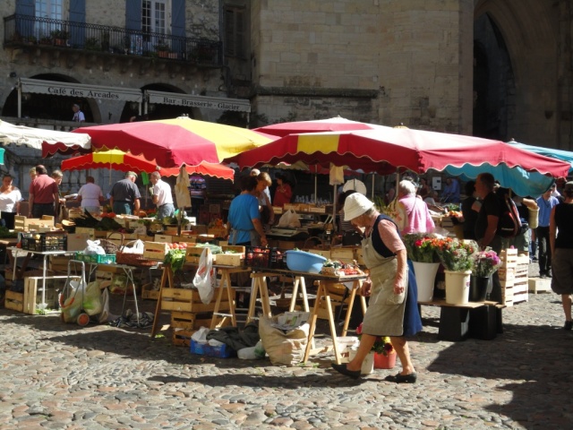 Villefranche Thursday market today